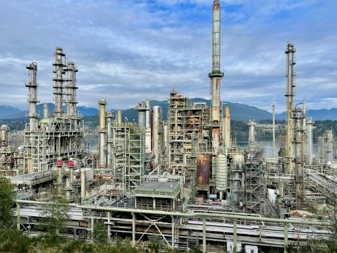 A large industrial area with a lot of tall buildings